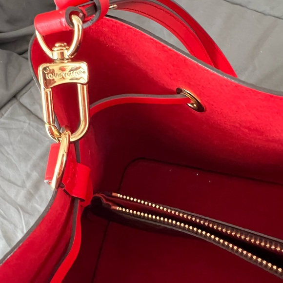 Louis Vuitton authenticated NéoNoé bucket purse - Picture 3 of 11